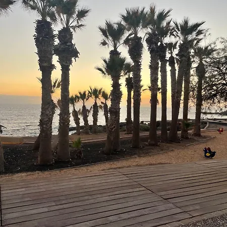 Basalto House 1 Tenerife South بيت للعطل *